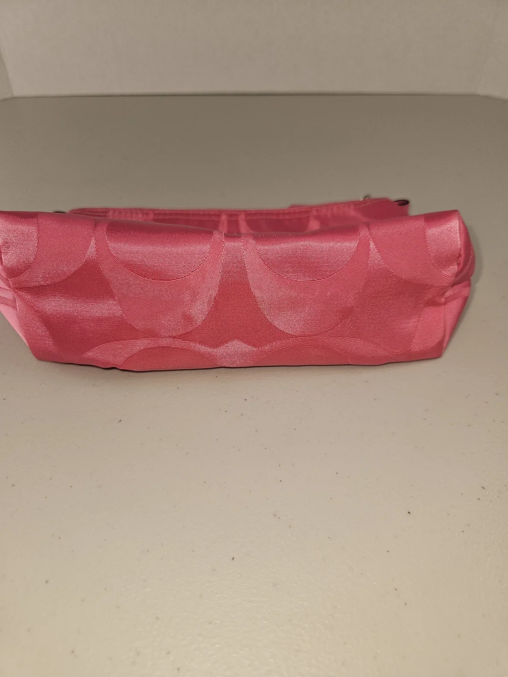 Coach Pink Signature C Cosmetic Makeup Pouch Bag Zippered Top Wristlet